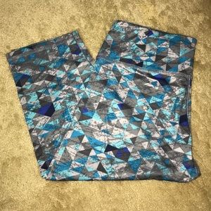 WORN ONCE RBX CAPRI LEGGINGS